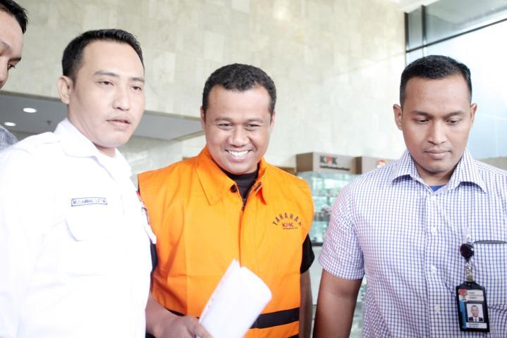 Bupati Ojang Terancam Pecat