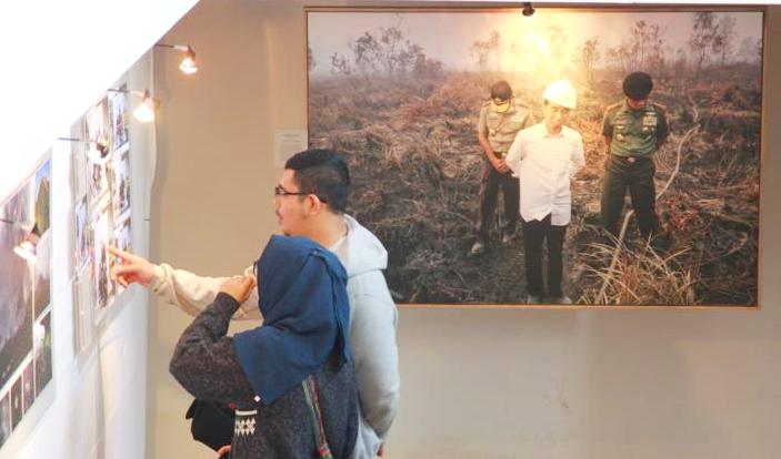 Tampilkan Ekspresi Jokowi, Titik Api Jadi Foto of The Year APFI 2016