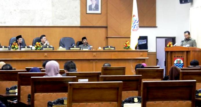 Gaji Pegawai Sangat Jomplang