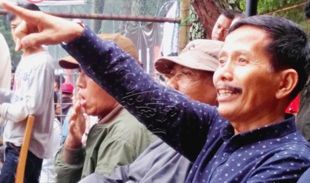 Lepas Kangen, Djanur Sempatkan Diri Nonton Ujicoba Persib Kontra Cilegon