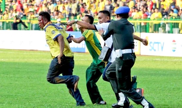 Warning Keras Operator, Ultras Bakal Tentukan Sikap
