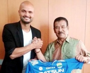 Bobotoh jadi Alasan Utama Kembalinya Sergio Van Dijk