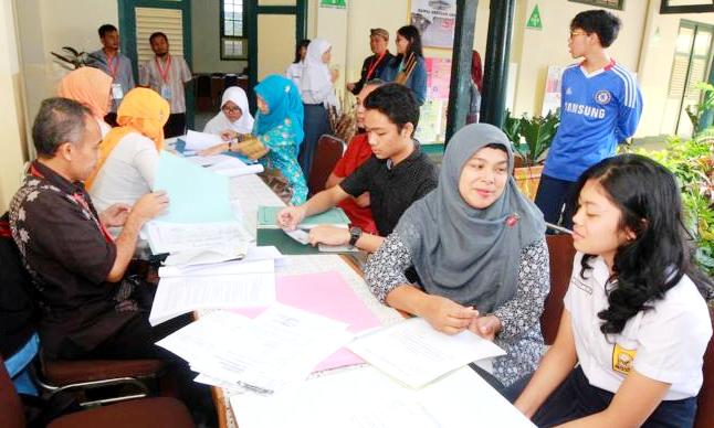 Penyaluran Siswa Tak Mampu Harus Jelas