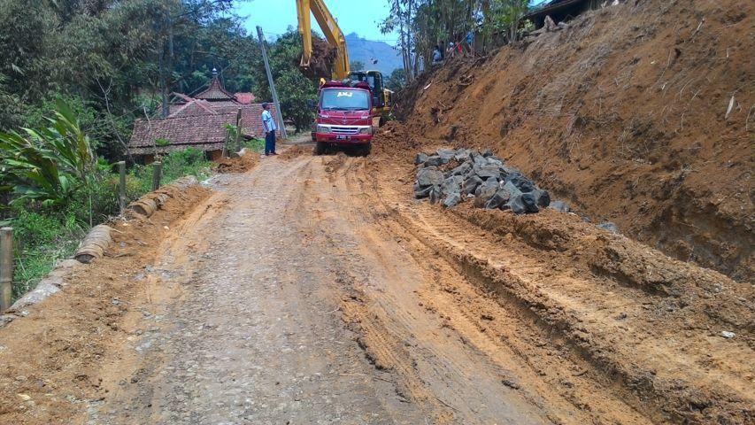 Proyek Saguling Masih Mangkrak