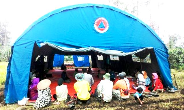 Direlokasi Sebelum Lebaran, Warga Masih Bertahan di Pengusngsian