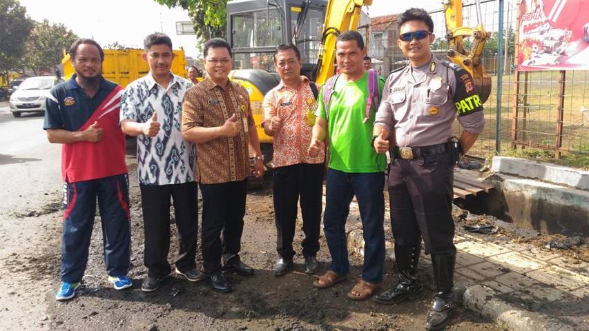 Dinas Bina Marga Kabupaten Bandung Normalisasi Drainase