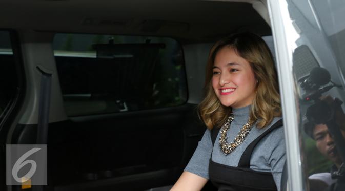 Gara-Gara Egi John, Marshanda Batal Luncuran Single Terbaru