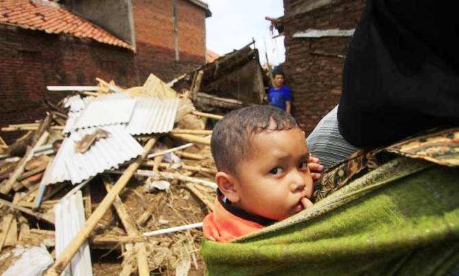 Potensi Longsor-Banjir Bandang Makin Tinggi