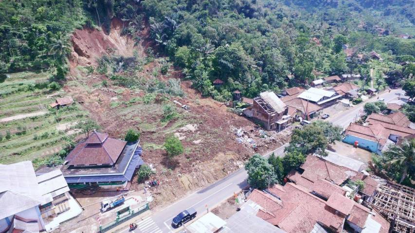 Sumedang Masih Berpotensi Longsor