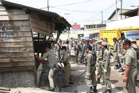 Bangunan Liar Akan Ditertibkan