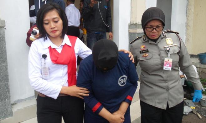 Baju Dinas Rusak, PRT Dipalu PNS