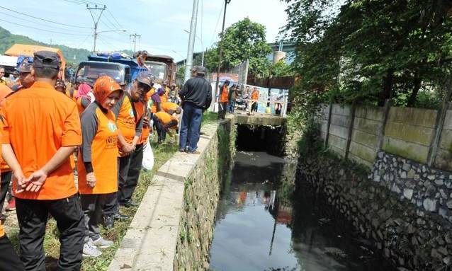 Atty Ajak Warga Jaga Kebersihan