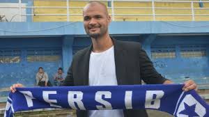 Gara-Gara Flores, Sergio Banting Stir Jadi Supir