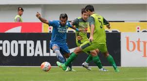 Ketat, Persib Tekuk Bhayangkara FC 2-1