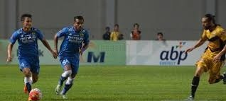 Janur Kecewa, Lini Belakang Lakukan Kesalahan Lagi