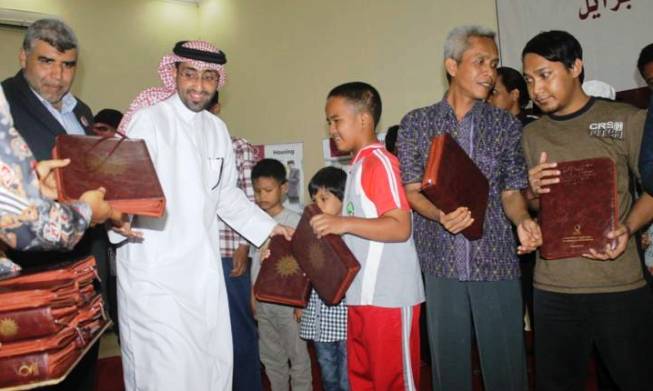 200 Alquran Braille untuk Kaum Difabel