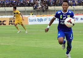 Tony Tak Suka Patrick Ludahi Rekan Setimnya