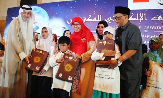 Tunanetra Jabar Tinggi, Kuwait Donasi 1.000 Alquran Braile