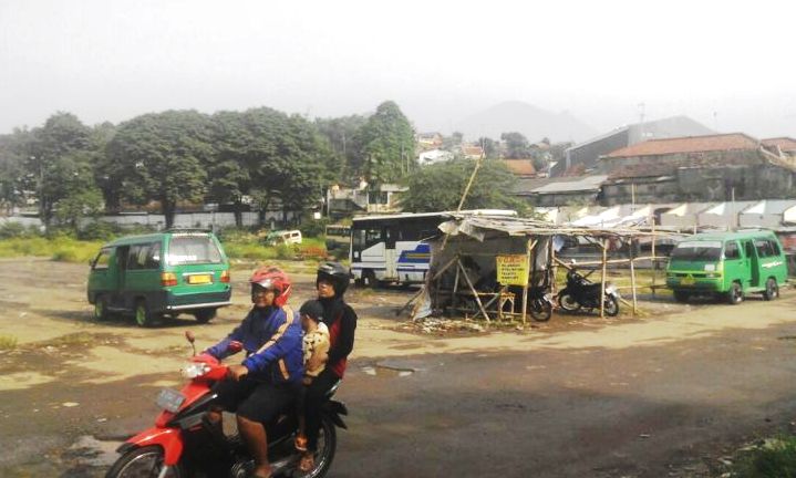Proyek Cileunyi Square Molor