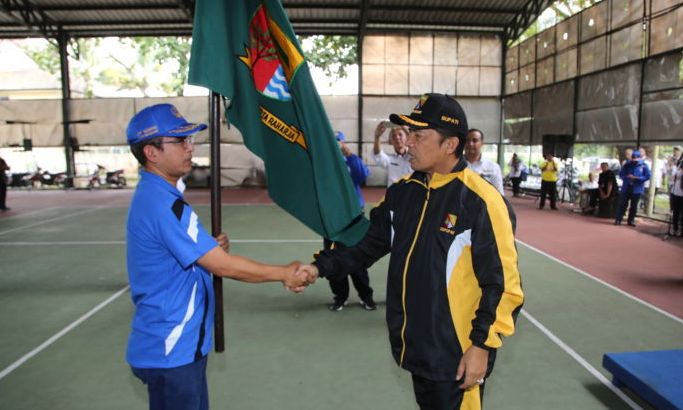 Bupati Lepas 124 PNS Menuju Porpemda Jabar 2016