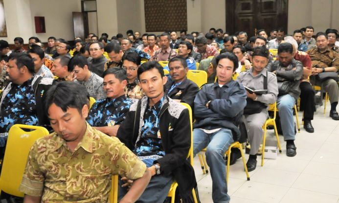 Pemkab Subsidi Raskin