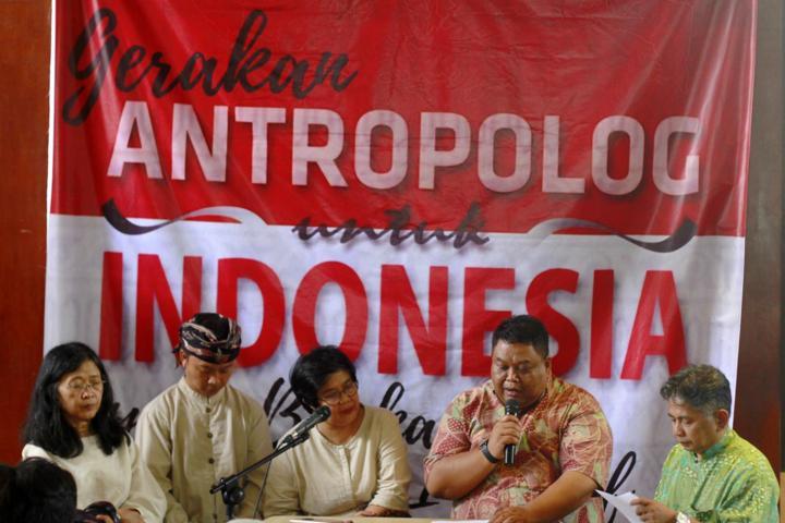 Masuk Fase Darurat Keindonesiaan