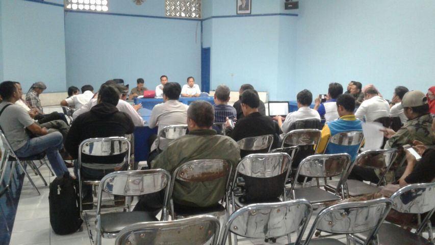 Pecat Pengurus Pembangkang