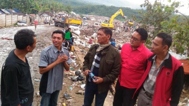 Desak Selesaikan Proyek Legok Nangka