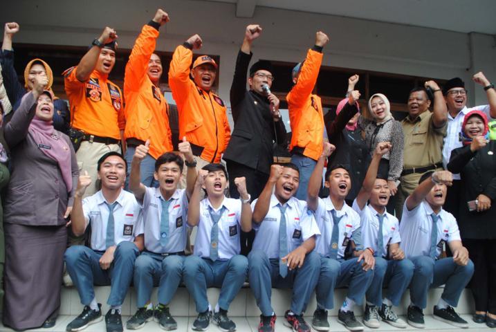 Dedi Rangkul Rekan Pelaku Bom Panci