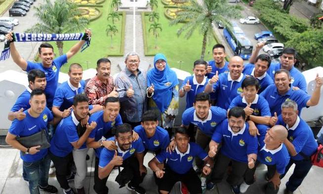 Aher Beri Kadeudeuh untuk Persib Rp 250 Juta
