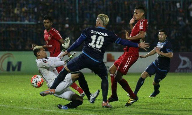 Lima Gol El Loco Loloskan Arema FC ke Final Piala Presiden