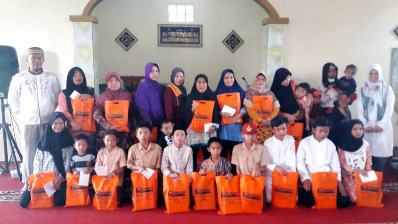 Gelar Temu Almni Akbar dan Santuni Anak Yatim