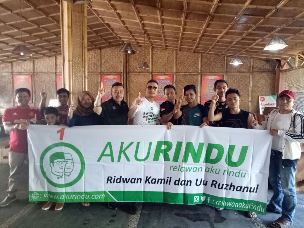 Pelantun lagu “Kehilangan” Firman Siagian memberikan dukungan pasangan Rindu