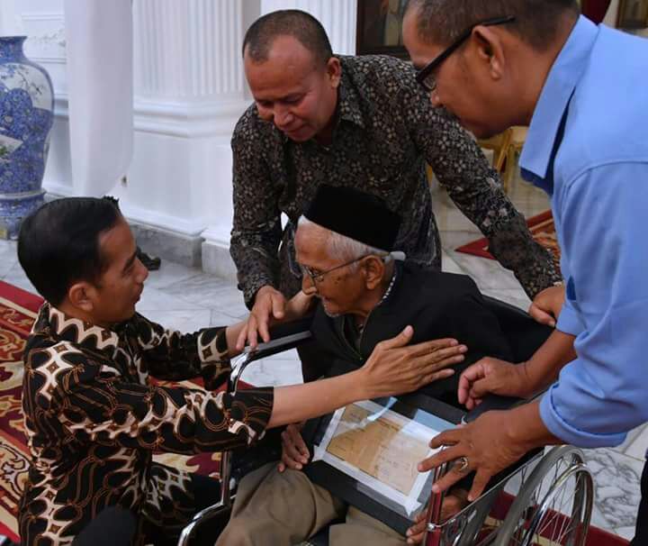 Nyak Sandang akhirnya bertemu Presiden Jokowi