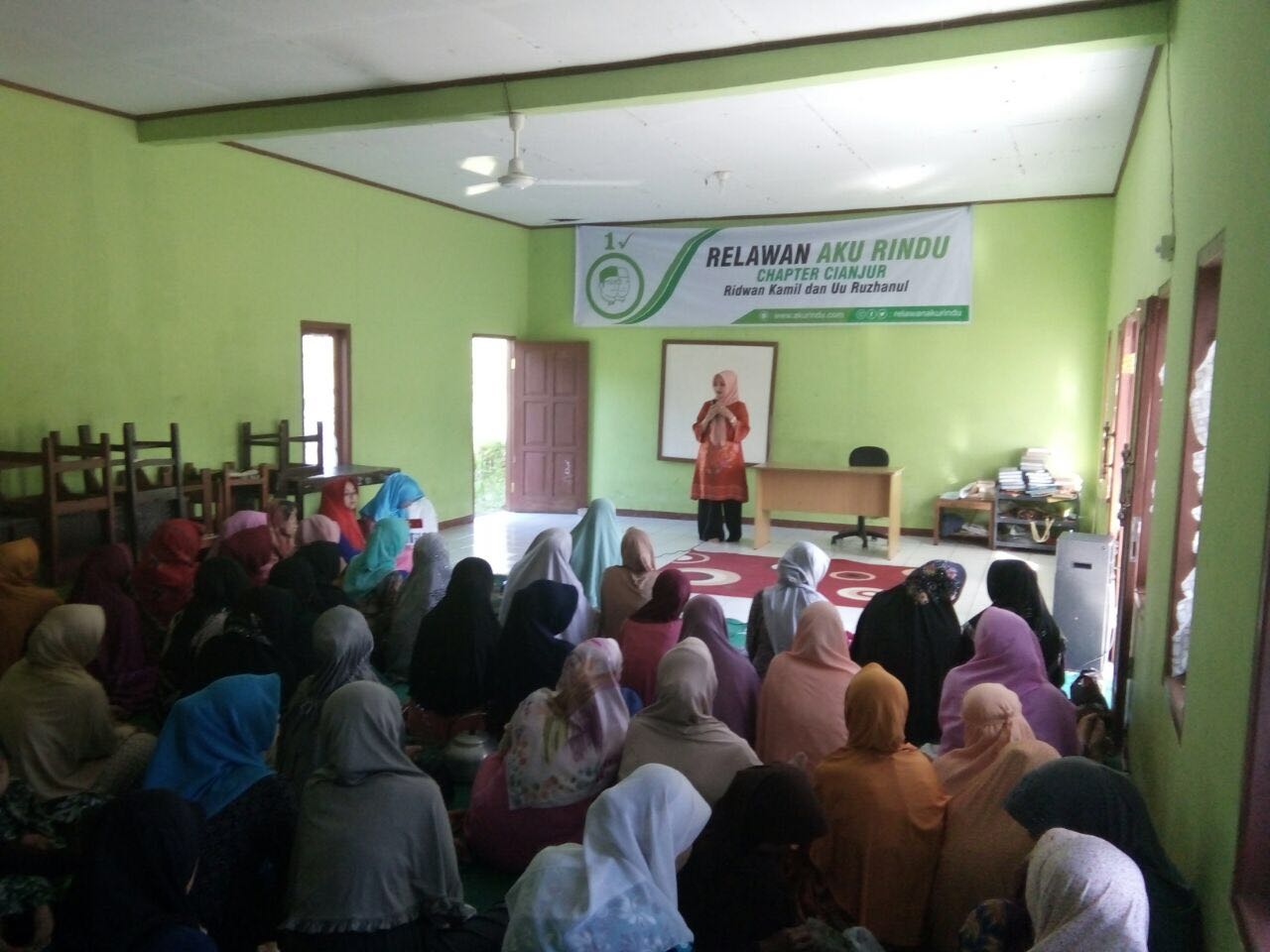 RELAWAN AKU RINDU CIANJUR SILATURAHMI DENGAN MAJELIS TA’LIM AL KHUMAEDIYYAH KP AWILARANGAN KABUPATEN CIANJUR