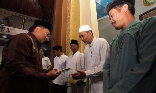 180 Juta Dana Baznas Disalurkan ke 29 Mesjid
