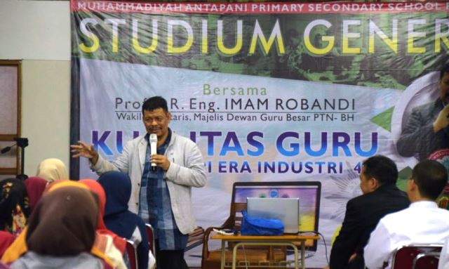Tingkatkan Kualitas Guru dengan Kuliah Umum