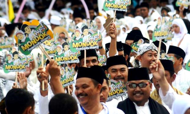 Umat Jangan Saling Mencela