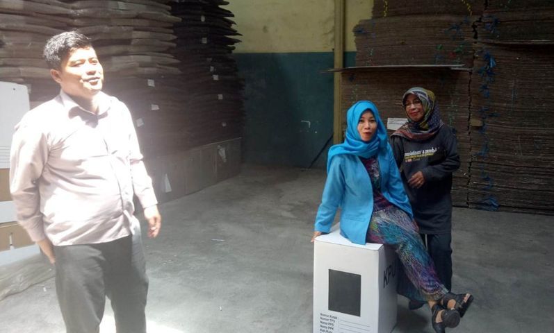 KPU Jabar Pastikan Kotak Suara Kardus Aman dan Siap Digunakan