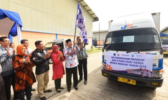 Stok Beras Aman, Harga Masih Tinggi