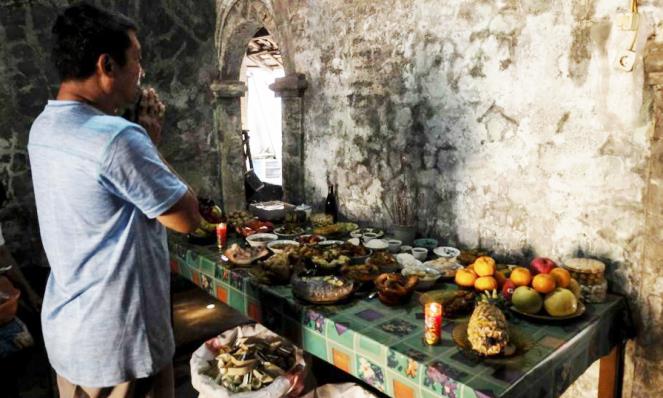 Tak Ada Angpao di Rumah Kami, Yang Ada Cuma Kebahagiaan