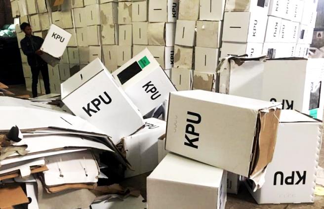 Kerusakan Kotak Suara Kian Meluas