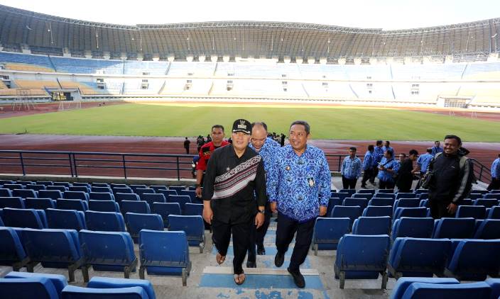 GBLA Tanpa Penonton Jadi Kontroversi