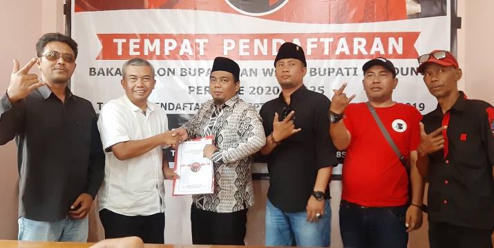Kader Muda PDI Perjuangan Mendaftar Bursa Calon Bupati Bandung 2020
