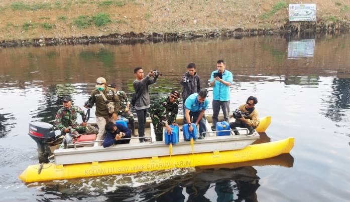 Citarum Ditebari Bakteri