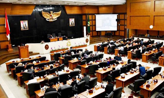 Hak Interpletasi di Dewan Kepada Gubernur Terus Menguat