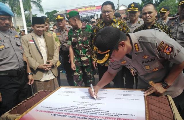 Polisi Komitmen Canangkan Zona Integritas