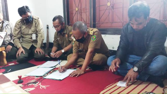 Perhutani Apresiasi Program Desa Indragiri Kembangkan Wisata