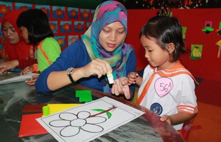 Keluhkan Kesejahteraan Guru Informal