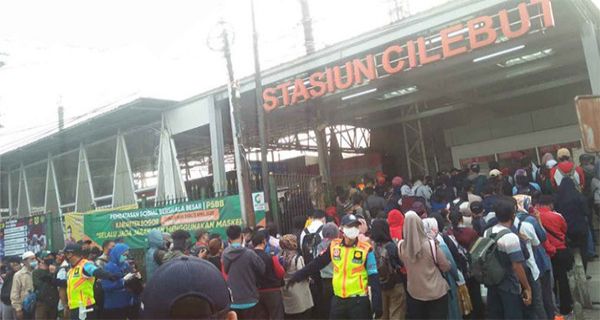 Ridwan Kamil Sebut KRL Rawan Penyebaran Korona